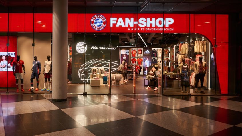 Bayern München Shop - General view of Bayern Muenchen new fan shop at